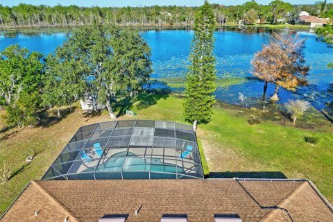House in Deltona, Florida 3 bedrooms, 172.24 sq.m. № 1561275 - photo 3