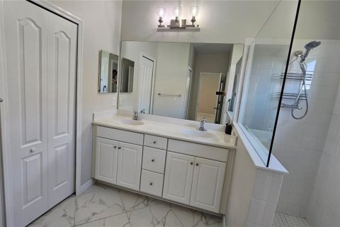 Купить виллу или дом в Нокомис, Флорида 6 комнат, 142.42м2, № 1858279 - фото 17