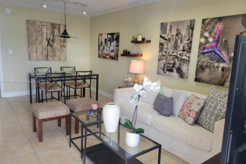 Condominio en venta en Miami Beach, Florida, 1 dormitorio, 61.5 m2 № 1839748 - foto 6