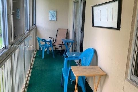 Купить кондоминиум в Пемброк-Пайнс, Флорида 2 спальни, 88.54м2, № 1981465 - фото 13