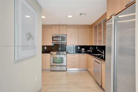 Condo in Fort Lauderdale, Florida, 2 bedrooms  № 1861031 - photo 18