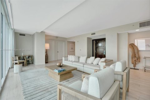 Condo in Fort Lauderdale, Florida, 2 bedrooms  № 1861031 - photo 4