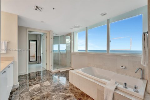 Condo in Fort Lauderdale, Florida, 2 bedrooms  № 1861031 - photo 6
