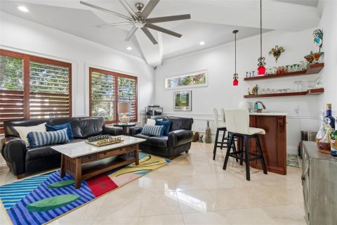 House in Tampa, Florida 6 bedrooms, 542.27 sq.m. № 2093798 - photo 17