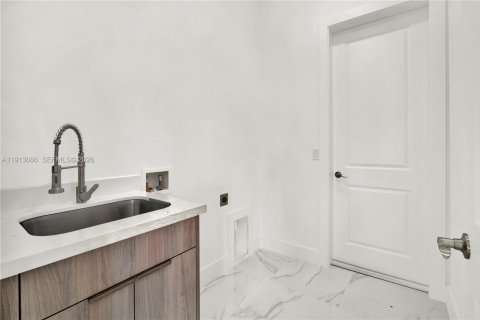 Купить виллу или дом в Лихай-Эйкерс, Флорида 4 спальни, 152.55м2, № 1969296 - фото 18