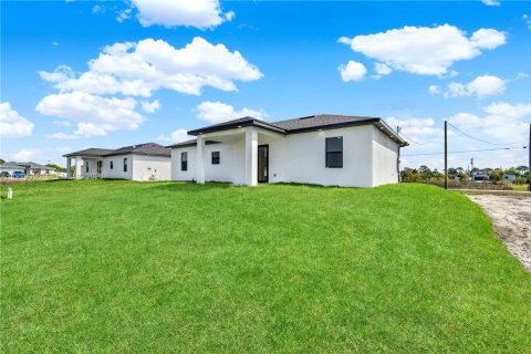 Купить виллу или дом в Лихай-Эйкерс, Флорида 4 спальни, 152.55м2, № 1969296 - фото 26