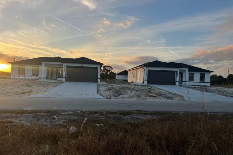 Купить виллу или дом в Лихай-Эйкерс, Флорида 4 спальни, 152.55м2, № 1969296 - фото 3