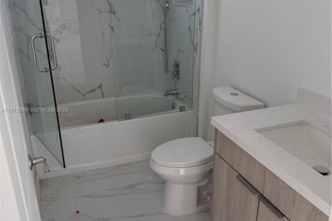 Купить виллу или дом в Лихай-Эйкерс, Флорида 4 спальни, 152.55м2, № 1969296 - фото 7