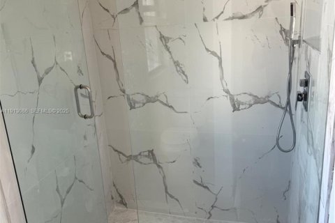 Купить виллу или дом в Лихай-Эйкерс, Флорида 4 спальни, 152.55м2, № 1969296 - фото 9