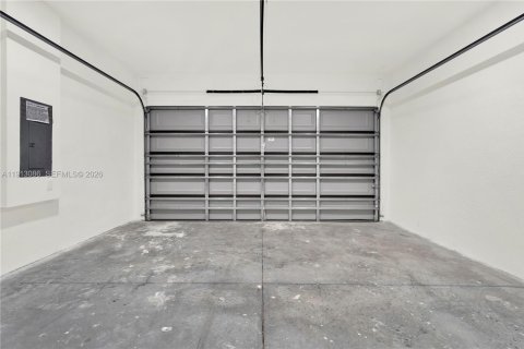 Купить виллу или дом в Лихай-Эйкерс, Флорида 4 спальни, 152.55м2, № 1969296 - фото 19