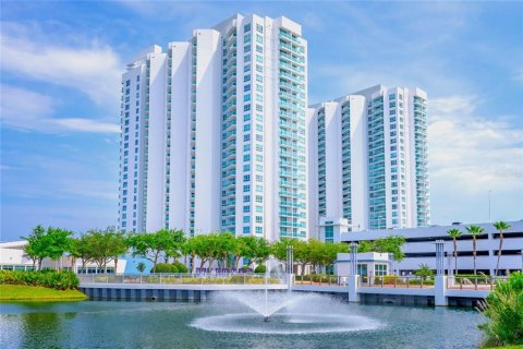 Condominio en venta en Holly Hill, Florida, 3 dormitorios, 185.06 m2 № 2377589 - foto 26