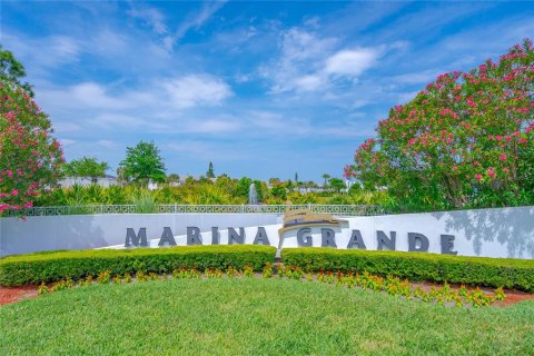 Condominio en venta en Holly Hill, Florida, 3 dormitorios, 185.06 m2 № 2377589 - foto 29