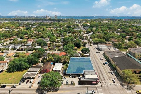 Immobilier commercial à Miami, Floride № 2048802