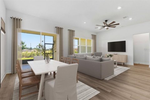 House in Ocala, Florida 2 bedrooms, 180.51 sq.m. № 2200648 - photo 2