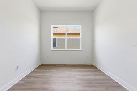 House in Ocala, Florida 2 bedrooms, 180.51 sq.m. № 2200648 - photo 12