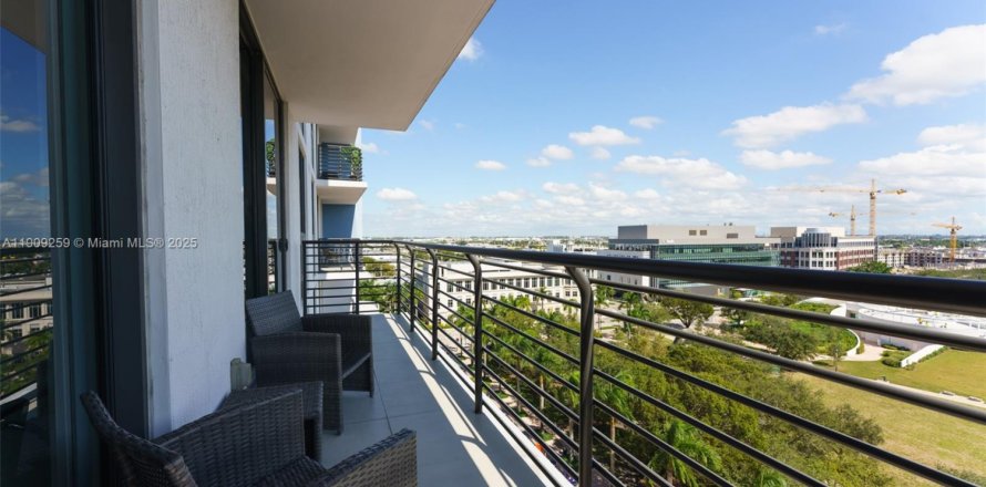 Condominio en Doral, Florida, 2 dormitorios  № 1965603