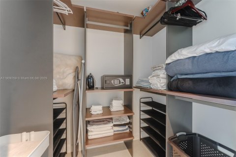 Condominio en venta en Doral, Florida, 2 dormitorios, 95.13 m2 № 1965603 - foto 9