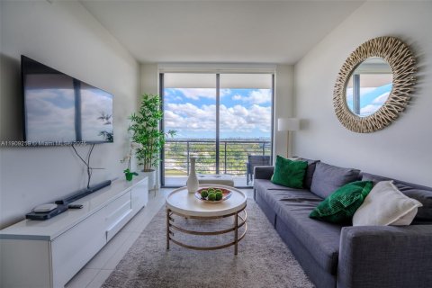 Condominio en venta en Doral, Florida, 2 dormitorios, 95.13 m2 № 1965603 - foto 2