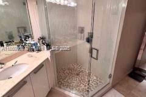 Condominio en venta en Aventura, Florida, 2 dormitorios, 123.56 m2 № 2190338 - foto 30
