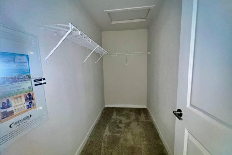 Снять в аренду таунхаус в Флорида-Сити, Флорида 3 спальни, 132.39м2, № 2007367 - фото 17