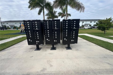 Снять в аренду таунхаус в Флорида-Сити, Флорида 3 спальни, 132.39м2, № 2007367 - фото 22