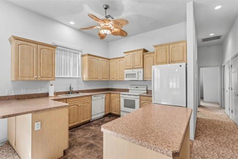 Villa ou maison à vendre à Polk City, Floride: 2 chambres, 161.28 m2 № 2351487 - photo 11