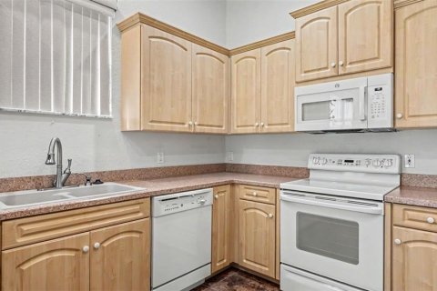 Villa ou maison à vendre à Polk City, Floride: 2 chambres, 161.28 m2 № 2351487 - photo 13