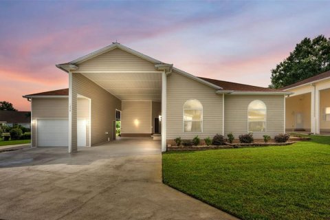 Villa ou maison à vendre à Polk City, Floride: 2 chambres, 161.28 m2 № 2351487 - photo 2