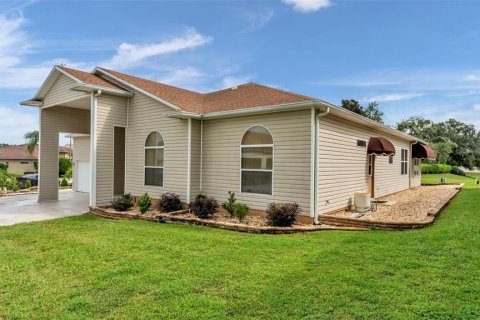 Villa ou maison à vendre à Polk City, Floride: 2 chambres, 161.28 m2 № 2351487 - photo 3