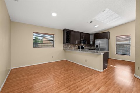 House in Orlando, Florida 3 bedrooms, 126.81 sq.m. № 1848712 - photo 8
