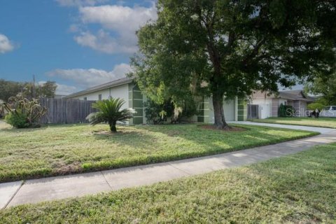 House in Orlando, Florida 3 bedrooms, 126.81 sq.m. № 1848712 - photo 4