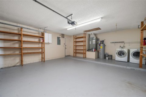House in Orlando, Florida 3 bedrooms, 126.81 sq.m. № 1848712 - photo 27