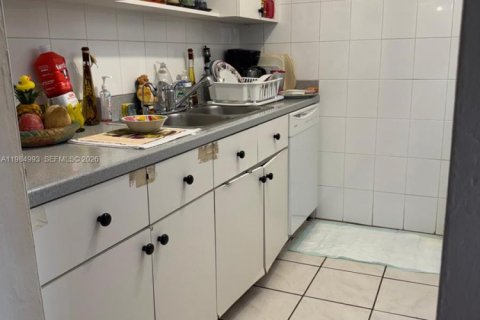 Купить виллу или дом в Майами, Флорида 4 спальни, 170.29м2, № 2049509 - фото 8