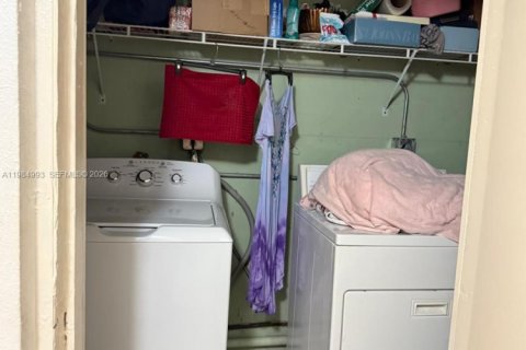 Купить виллу или дом в Майами, Флорида 4 спальни, 170.29м2, № 2049509 - фото 10