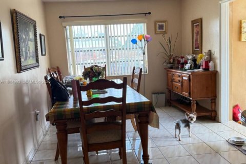 Купить виллу или дом в Майами, Флорида 4 спальни, 170.29м2, № 2049509 - фото 9