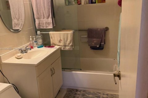 Купить виллу или дом в Майами, Флорида 4 спальни, 170.29м2, № 2049509 - фото 6