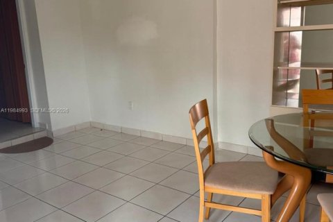 Купить виллу или дом в Майами, Флорида 4 спальни, 170.29м2, № 2049509 - фото 13