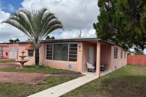 Купить виллу или дом в Майами, Флорида 4 спальни, 170.29м2, № 2049509 - фото 18