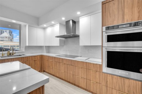 Condominio en venta en Fort Lauderdale, Florida, 2 dormitorios, 198.9 m2 № 1861362 - foto 10