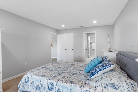 Condominio en venta en Belleair Bluffs, Florida, 2 dormitorios, 146.79 m2 № 1744161 - foto 25