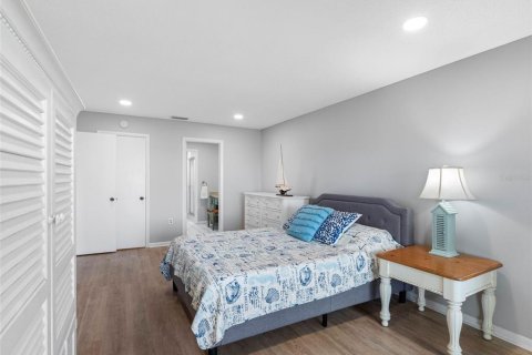 Condominio en venta en Belleair Bluffs, Florida, 2 dormitorios, 146.79 m2 № 1744161 - foto 24
