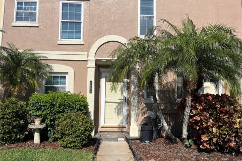 Townhouse in Clearwater, Florida 2 bedrooms, 114.36 sq.m. № 1734358 - photo 1