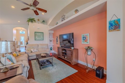 House in Apollo Beach, Florida 3 bedrooms, 188.03 sq.m. № 2227429 - photo 17