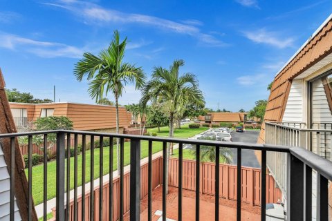 Touwnhouse à vendre à Deerfield Beach, Floride: 2 chambres, 114.83 m2 № 2262872 - photo 23