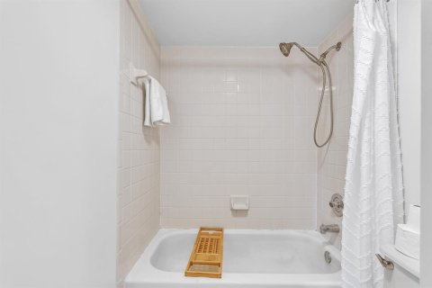 Touwnhouse à vendre à Deerfield Beach, Floride: 2 chambres, 114.83 m2 № 2262872 - photo 26