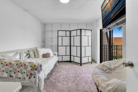 Touwnhouse à vendre à Deerfield Beach, Floride: 2 chambres, 114.83 m2 № 2262872 - photo 18