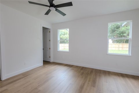 House in Sanford, Florida 4 bedrooms, 207.45 sq.m. № 2101976 - photo 10