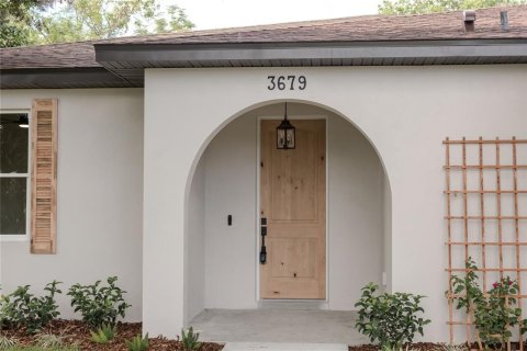 House in Sanford, Florida 4 bedrooms, 207.45 sq.m. № 2101976 - photo 4