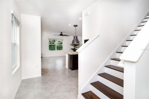 Villa ou maison à vendre à New Port Richey, Floride: 4 chambres, 209.96 m2 № 2222376 - photo 6