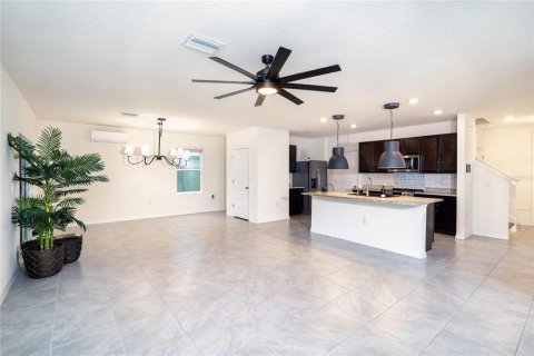 Villa ou maison à vendre à New Port Richey, Floride: 4 chambres, 209.96 m2 № 2222376 - photo 10